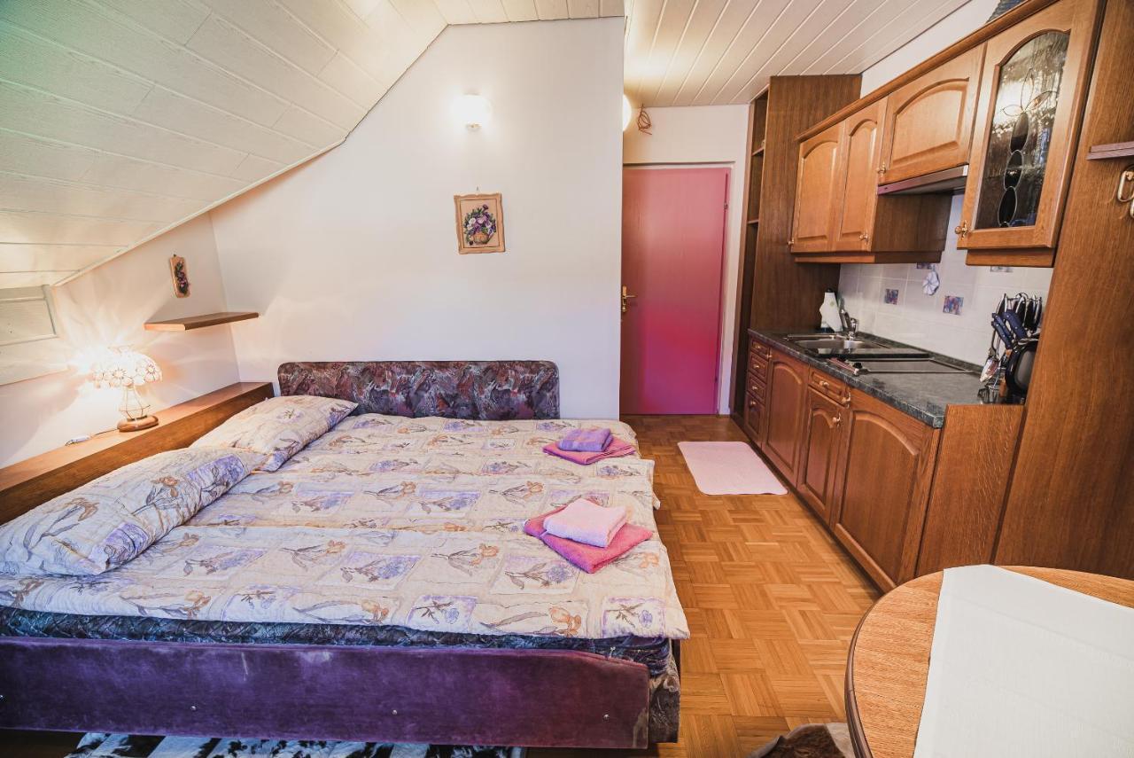 Homestay Kocka ซกอร์นเย เยแซร์สโก ภายนอก รูปภาพ